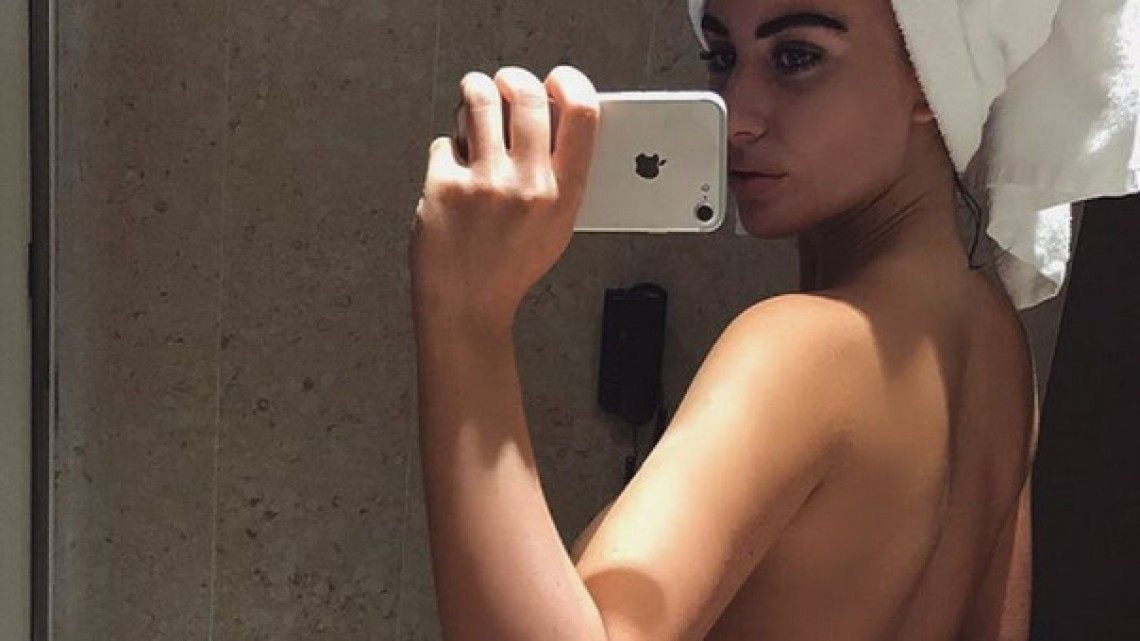 Rescatan a modelo británica que iba a ser subastada en internet