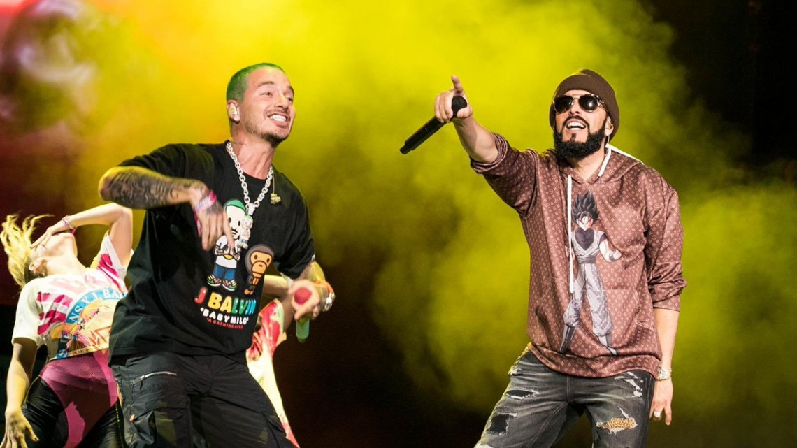 J Balvin hace historia en Lollapalooza