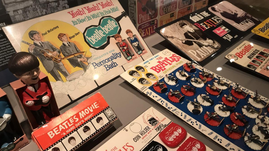 The Beatles gana demanda multimillonaria por mercancía falsa