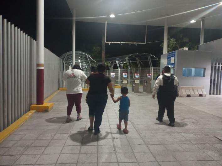 Guardia Estatal de Género apoya con traslado y acompañamiento a víctima de violencia