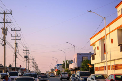 "Estrenan" cien lámparas Led y 150 árboles en San Valentín