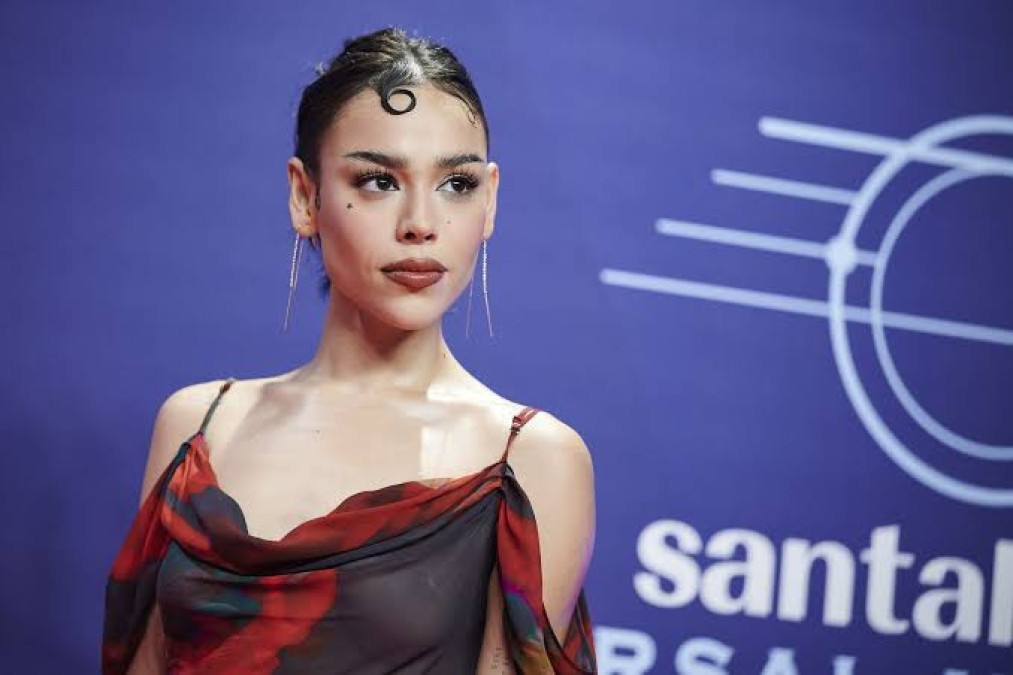 "Cancelan" a Danna Paola por decir que prefiere España a México