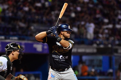  Monclova derrota a Rieleros en LMB