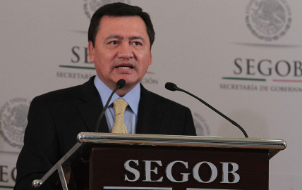 Osorio Chong exhorta a municipios a ser enlace con migrantes que regresan al país