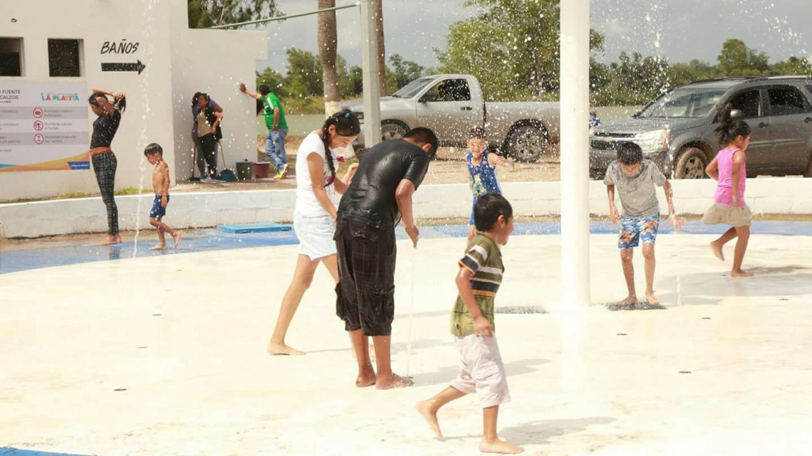 Moderada afluencia en la playita