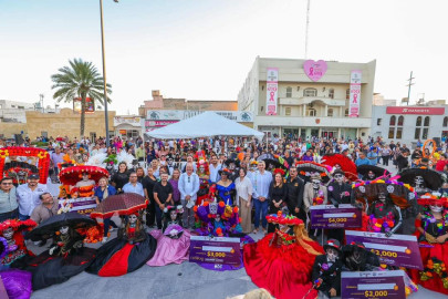 Celebran más de Mil reynosenses colorido Concurso de Catrinas 2024 con el Alcalde Carlos Peña Ortiz