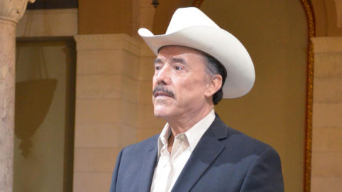 Desautoriza padre de Jenni Rivera serie de Univisión sobre su hija