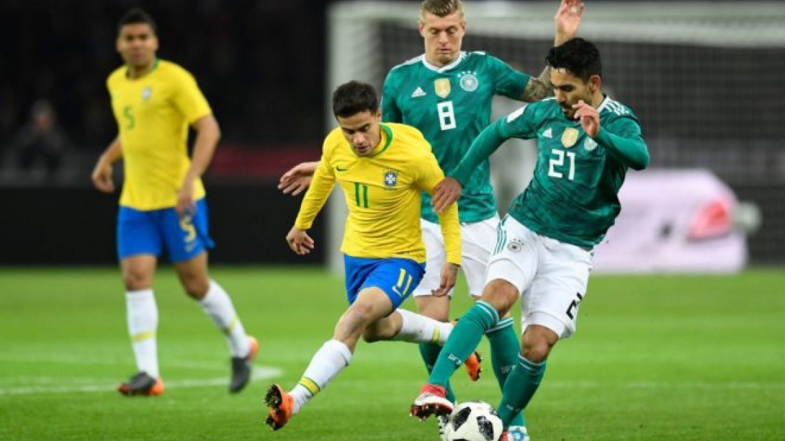 Brasil sorprende y vence al campeón del mundo