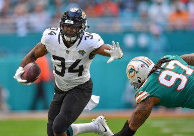 Carlos Hyde firma con Jefes de Kansas City para próxima temporada NFL