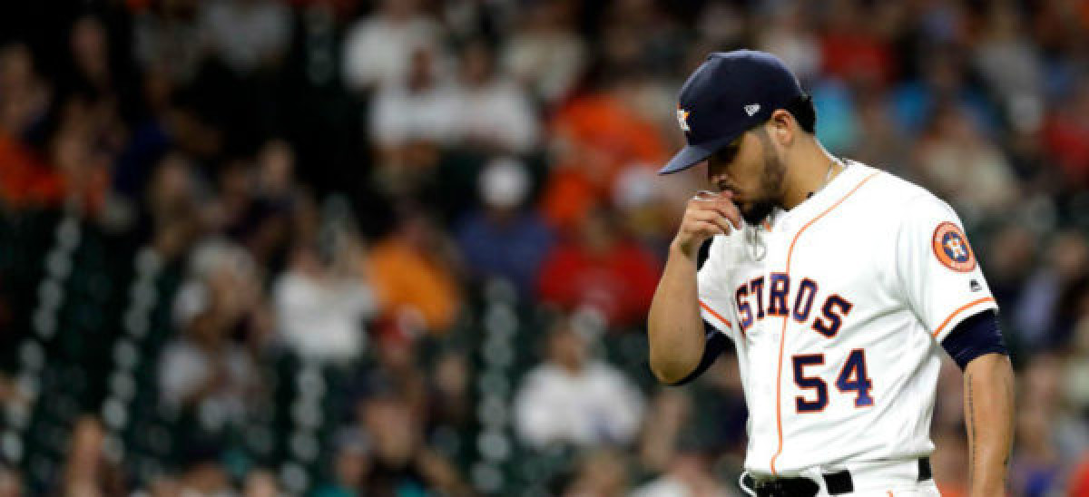 El mexicano Roberto Osuna es nombrado cerrador oficial de los Astros