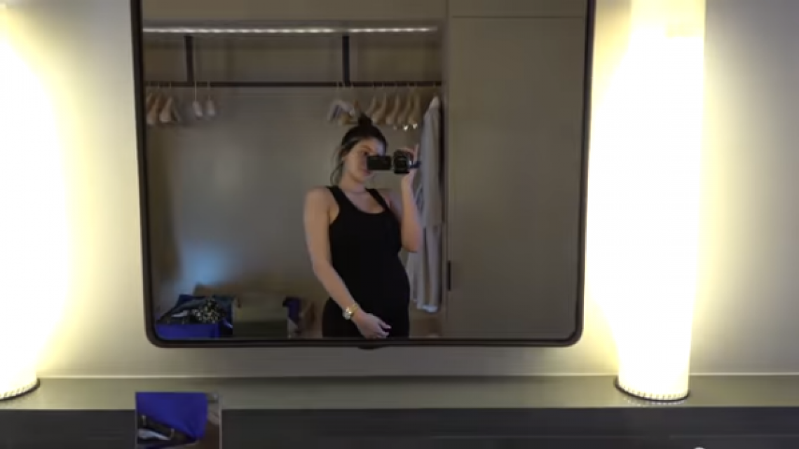 Kylie se convierte en madre de una pequeña