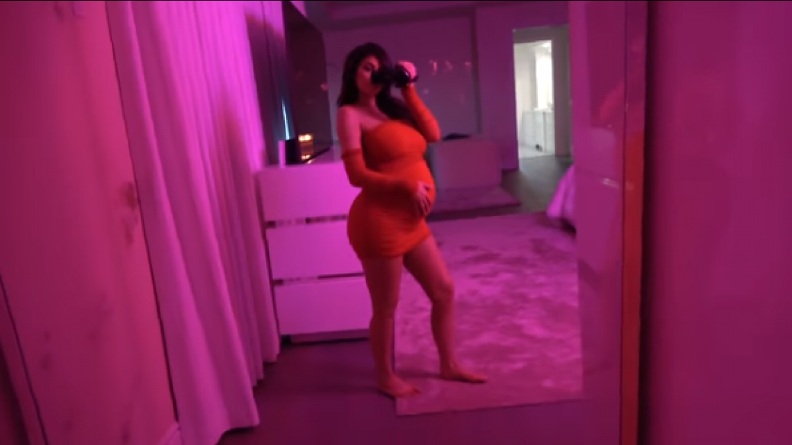 Kylie se convierte en madre de una pequeña