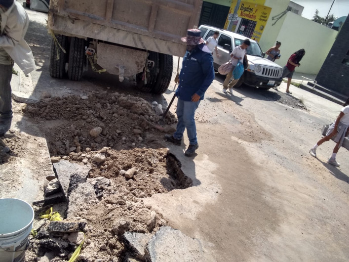 Beneficia COMAPA a vecinos de Ventura con trabajos de mantenimiento